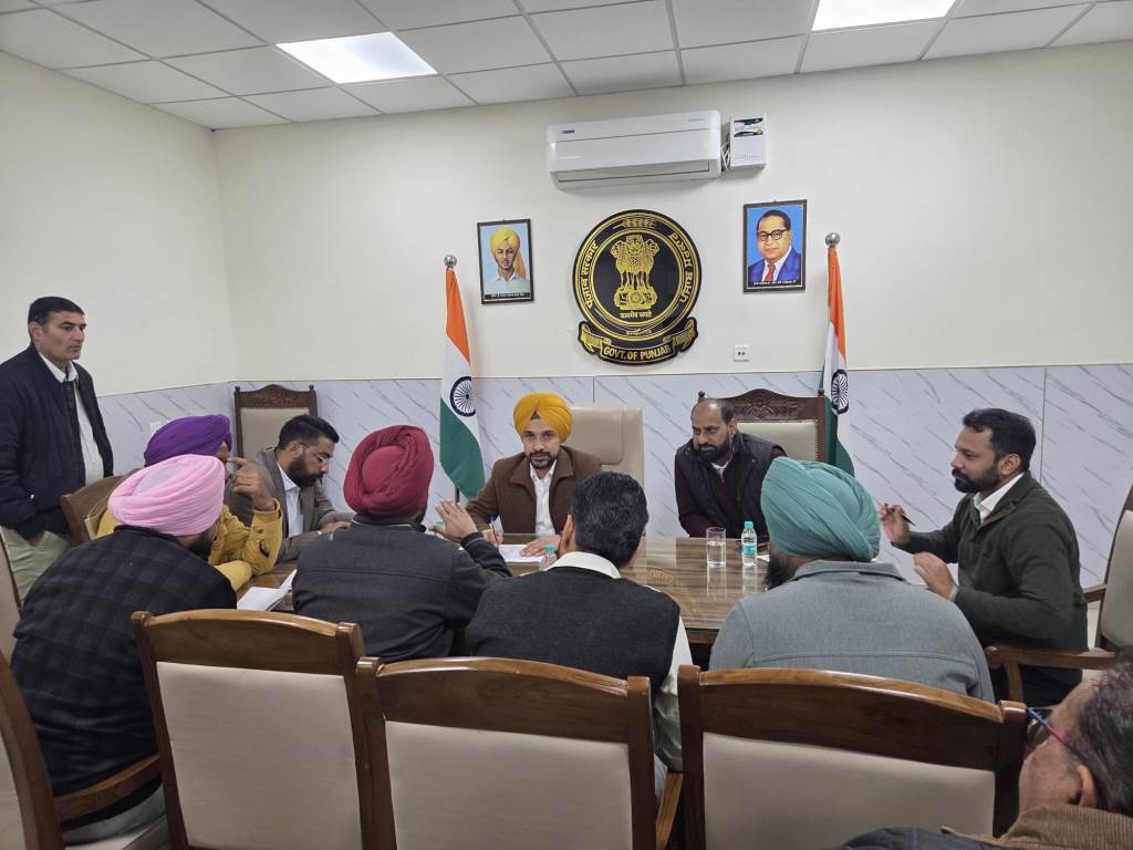 OSD Sukhvir Singh held a meeting with the Sarpanches of 24 villages of Dhuri constituency reviewed the ongoing development works
